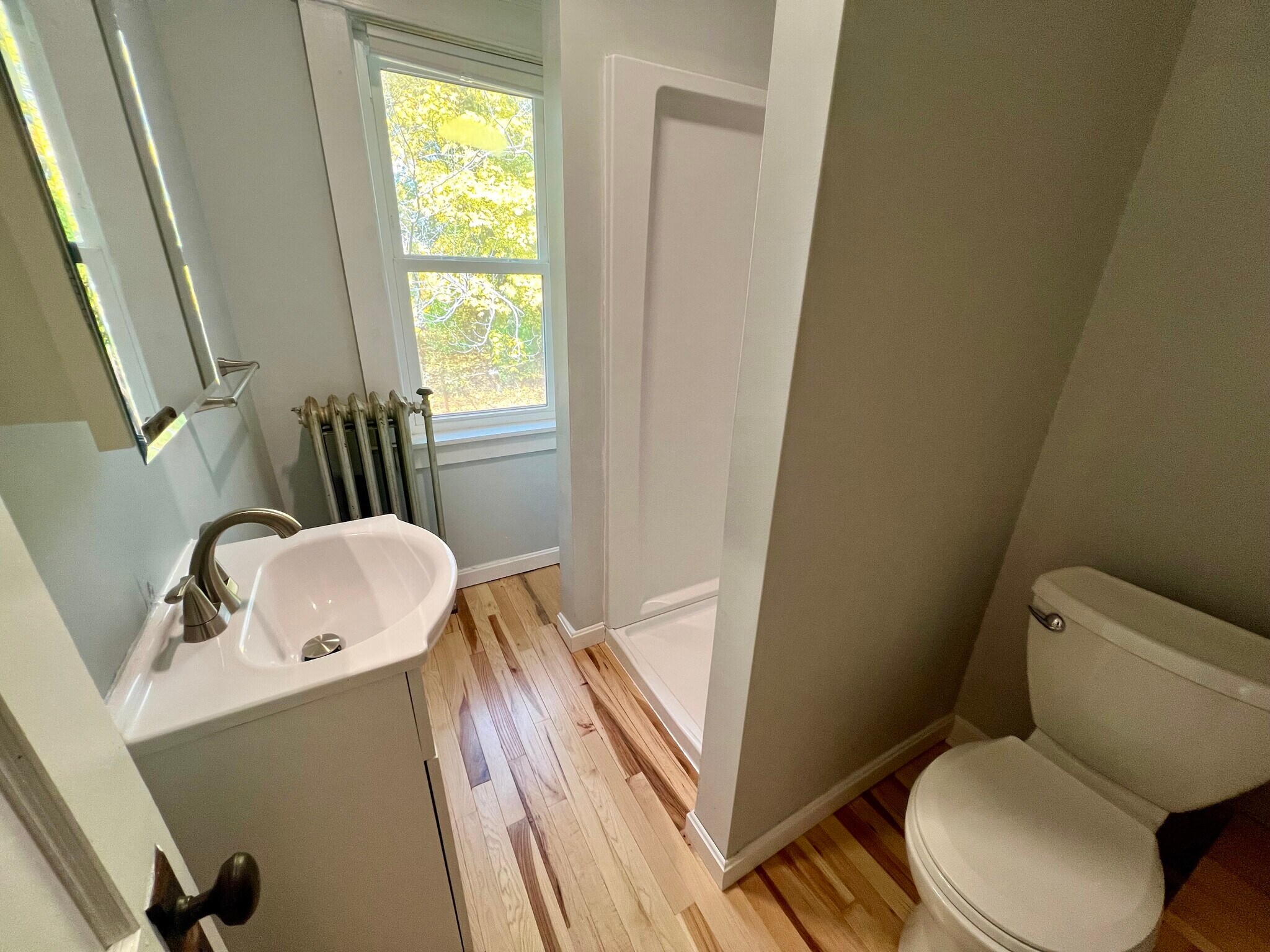 Building Photo - 413 Hammond St