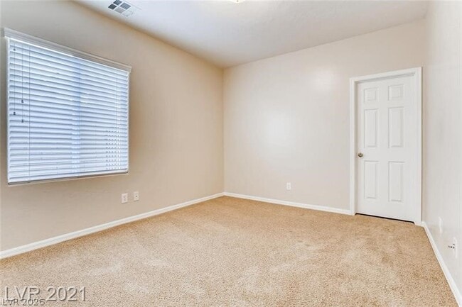 Building Photo - 2659 Lochleven Way