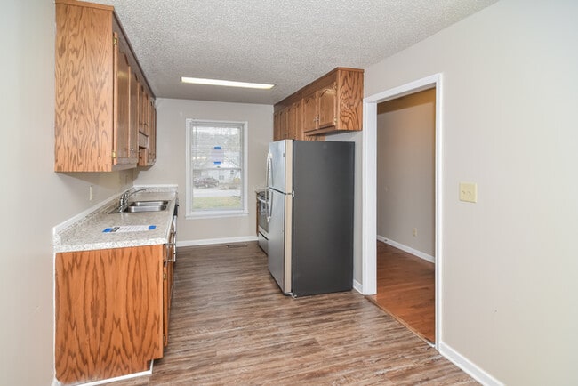Building Photo - 269 Ariel Dr