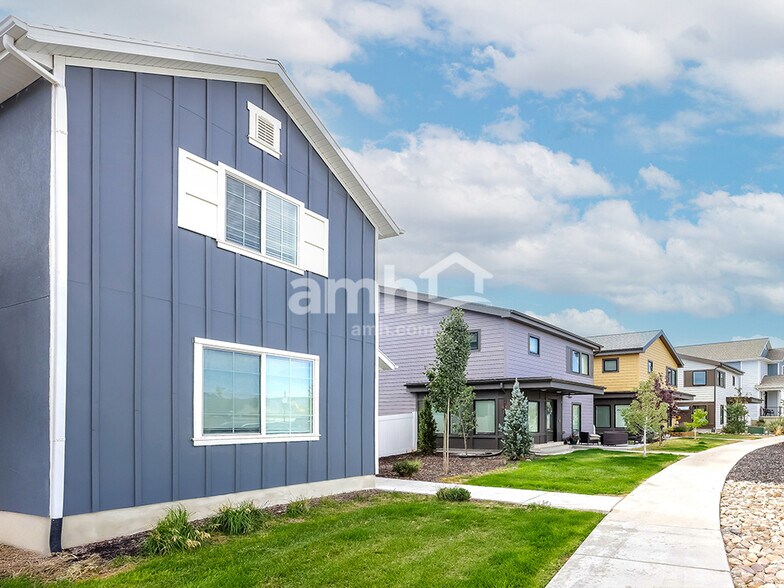 Building Photo - 6689 Mountain Maple Dr