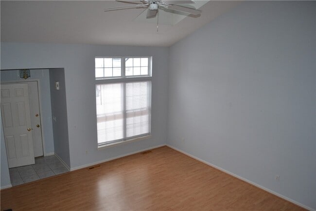 Building Photo - 24 Amberwood Pl