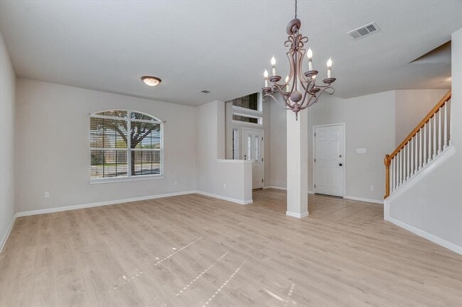Building Photo - 4029 Lake Edge Way