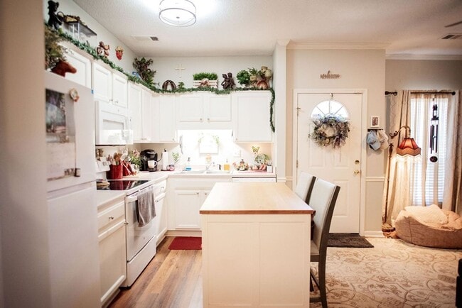 Building Photo - 2/2 Condo in Oxford