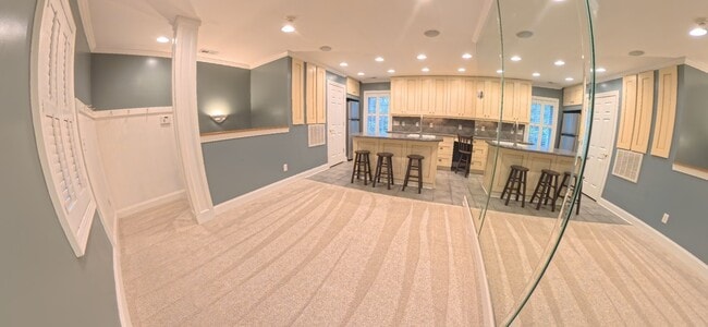 Building Photo - 395 Whisper Park Dr