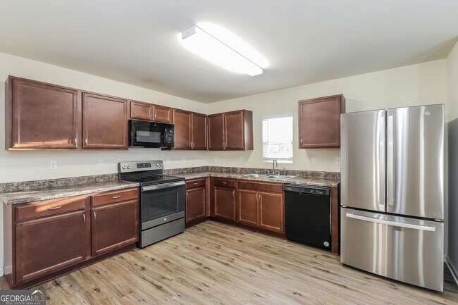 Building Photo - 12026 Quail Dr
