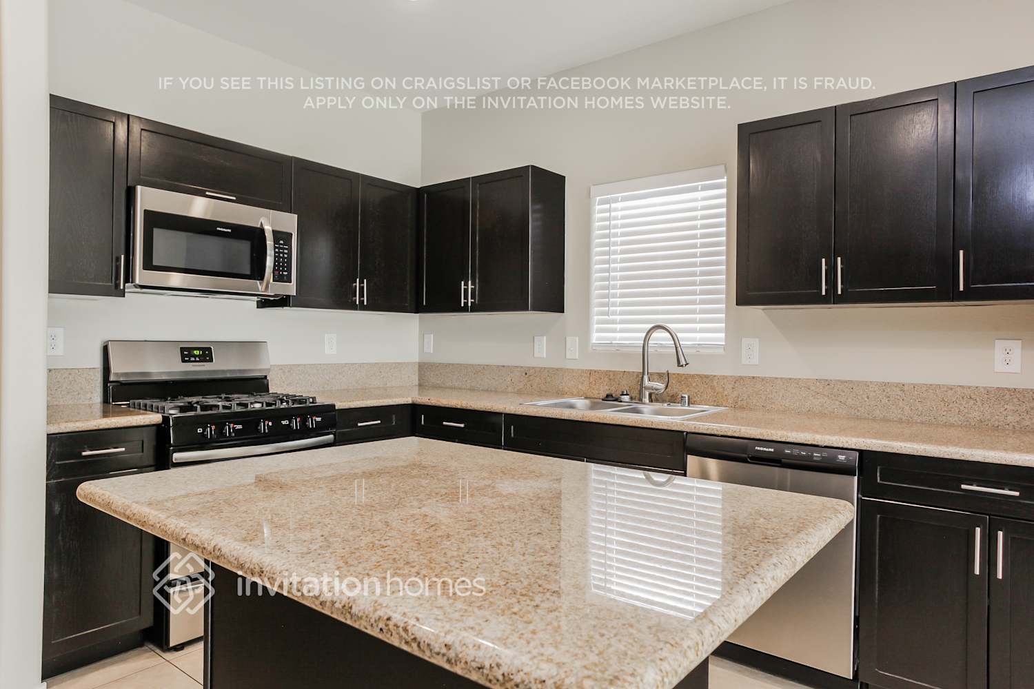 Building Photo - 8944 Alexander Great Ct