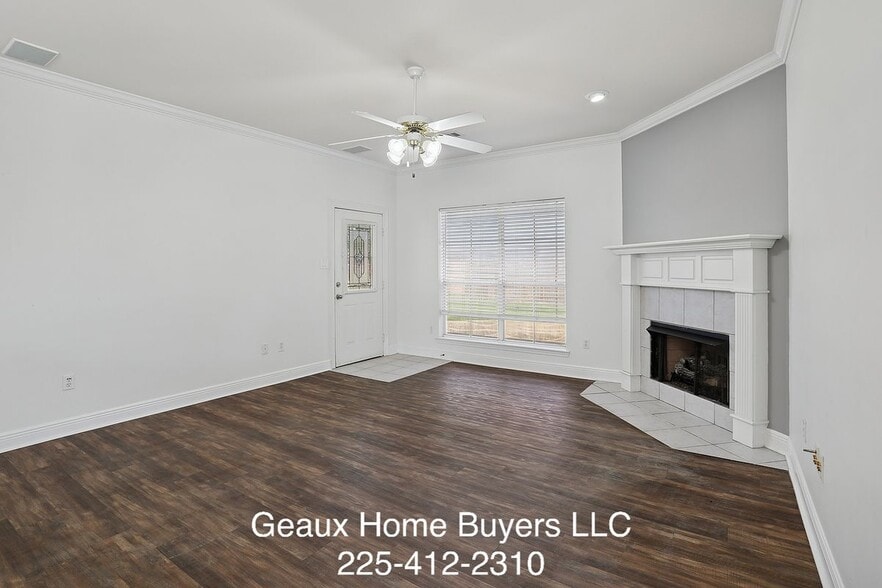 Building Photo - 508 S Daphne Dr