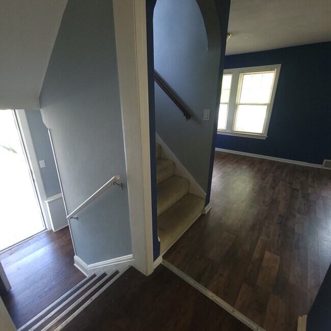 Building Photo - 534 Trebisky Rd