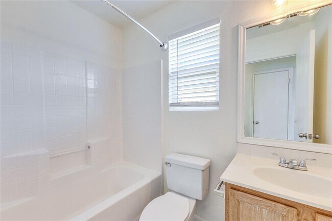 Building Photo - 1103 Madison