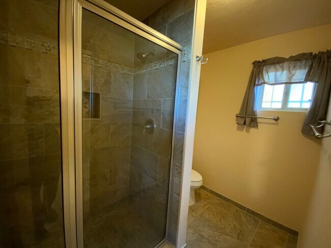 Building Photo - 4 Bedroom Single Story Home Available Near Tramway Blvd NE & Copper Ave NE!