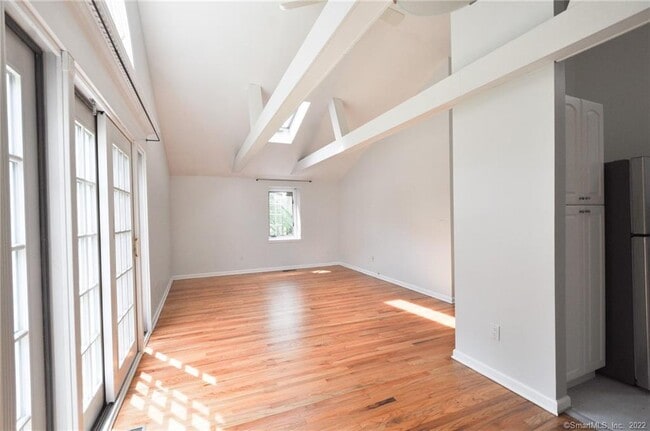 Building Photo - 1500 Redding Rd