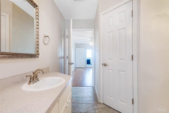 Building Photo - 1409 US-98