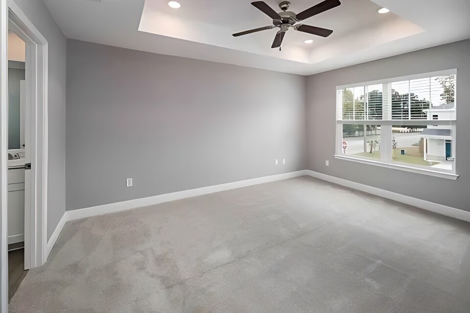 Building Photo - 319 Carmel Dr