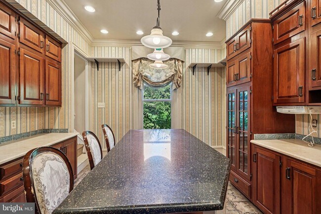 Building Photo - 1420 Pennsylvania Ave