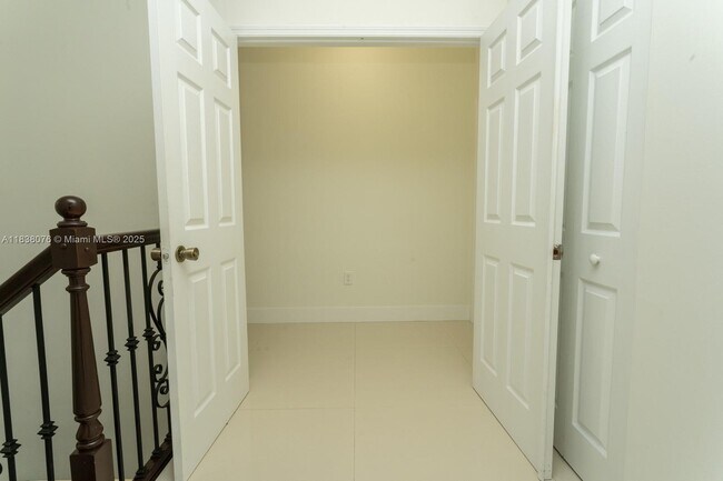 Building Photo - 12716 SW 136th Terrace