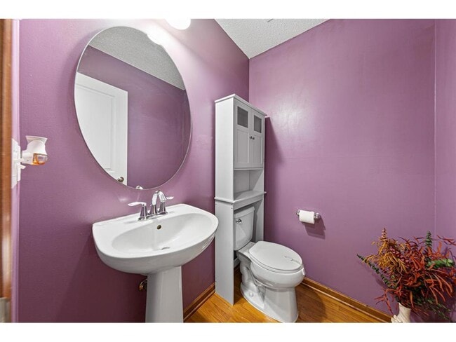 Building Photo - 5037 Dunkirk Pl N