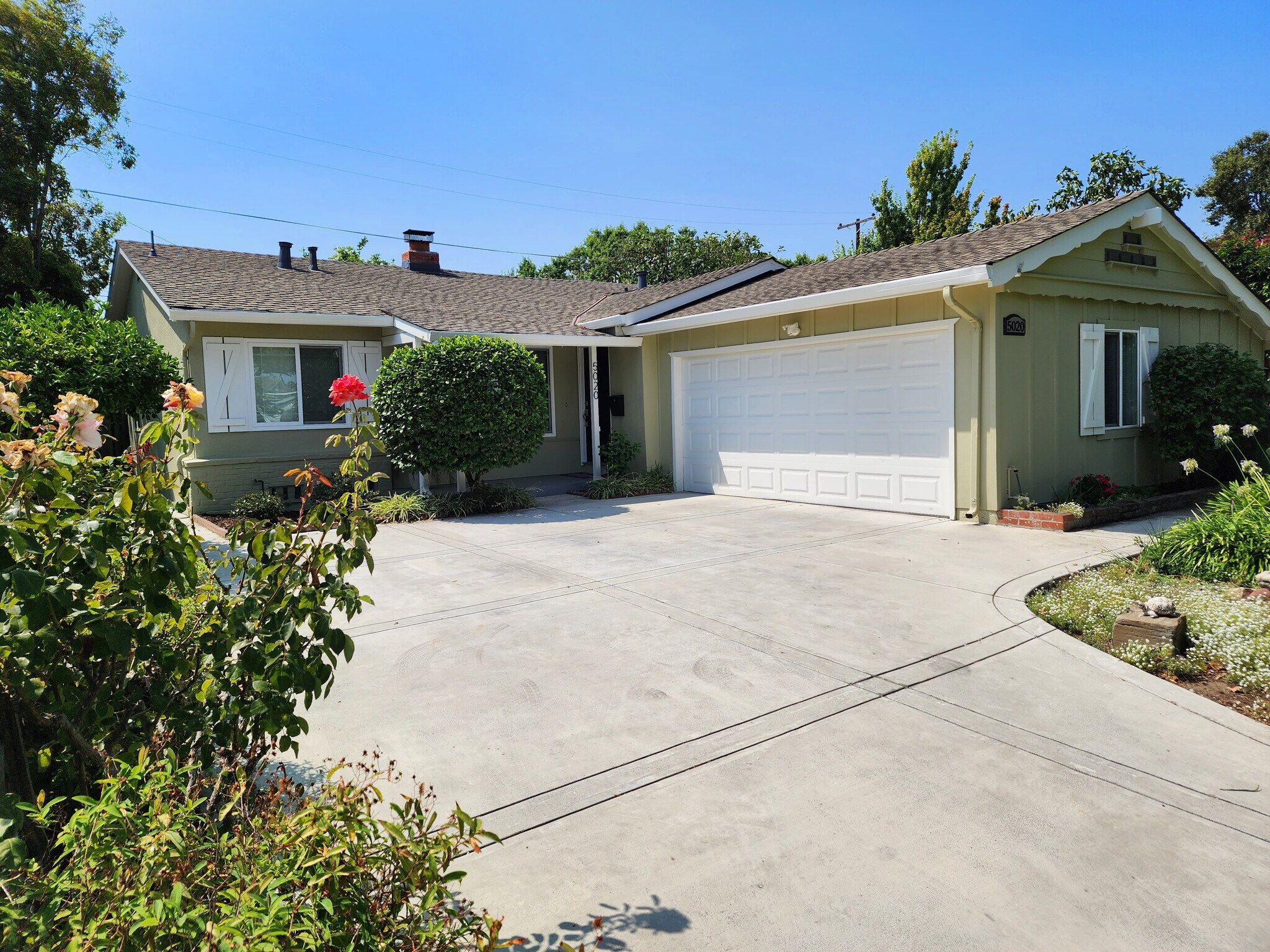 Building Photo - 5020 Rio Vista Ave