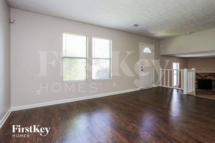 Building Photo - 3871 McGill Ln