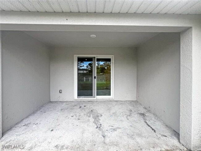Building Photo - 122 Ivan Ave S