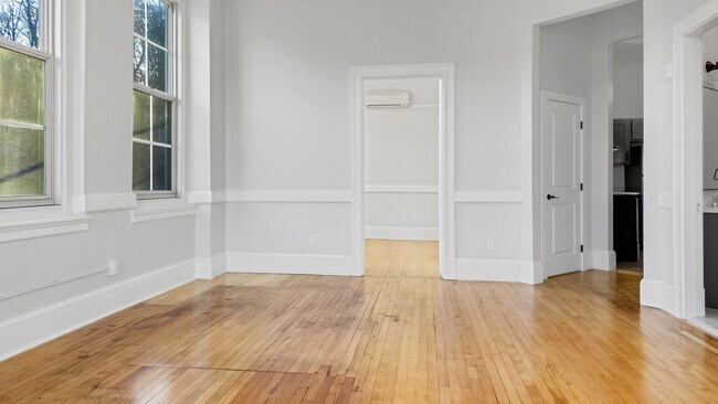 Building Photo - 341 Water St