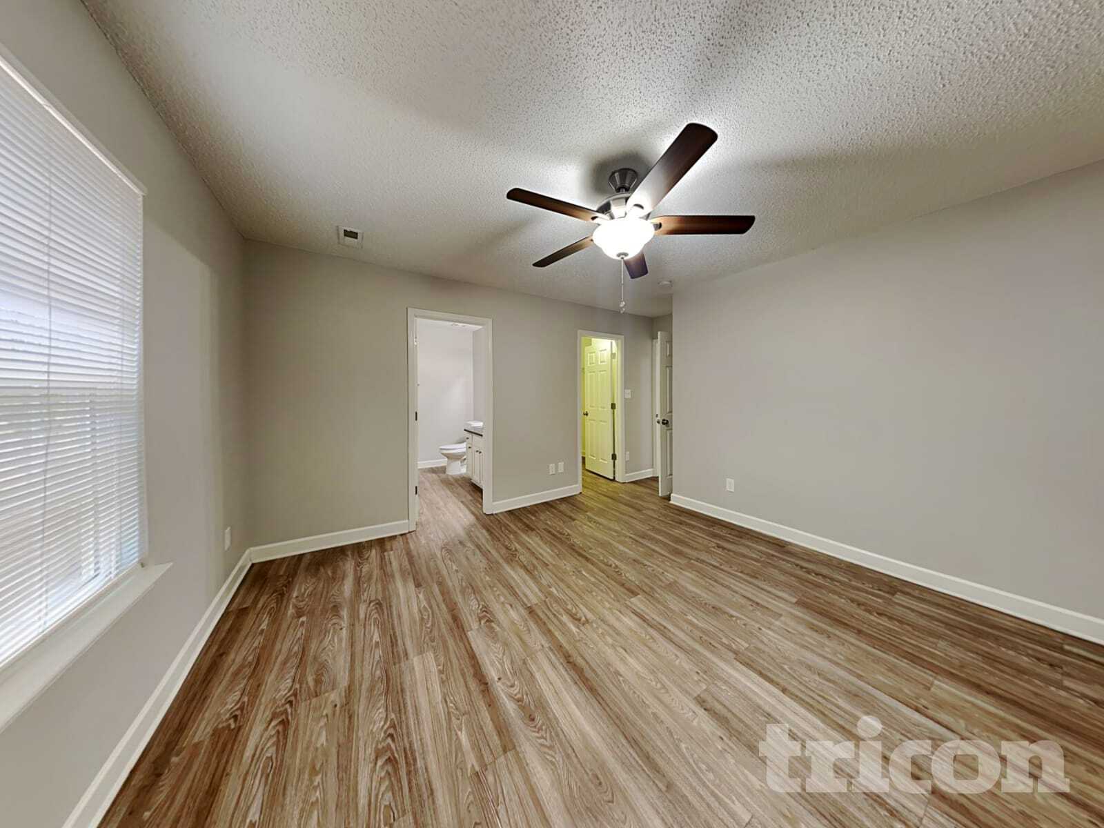 Building Photo - 428 Glencroft Dr