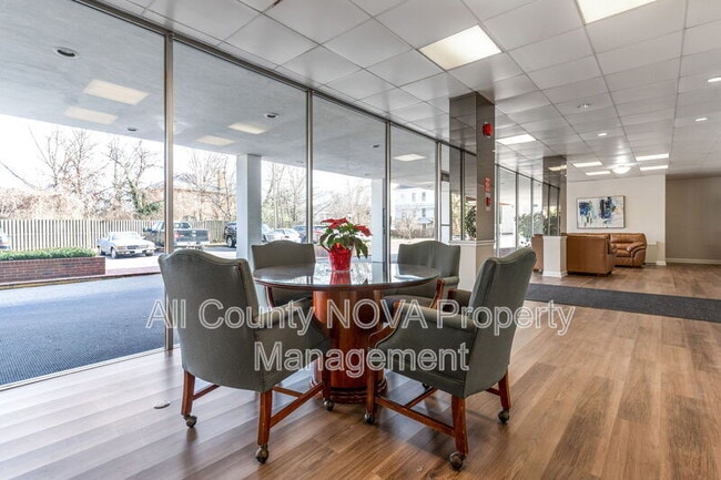 Building Photo - 4343 Cherry Hill Rd