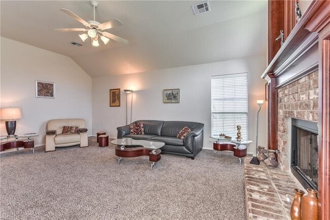 Building Photo - Great Location with Storm Shelter in Brist...