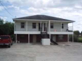 Primary Photo - 41967 E Expressway 83