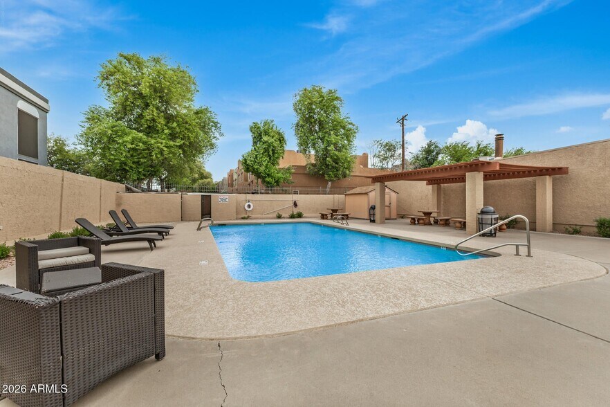 Building Photo - 5209 N 18th Dr