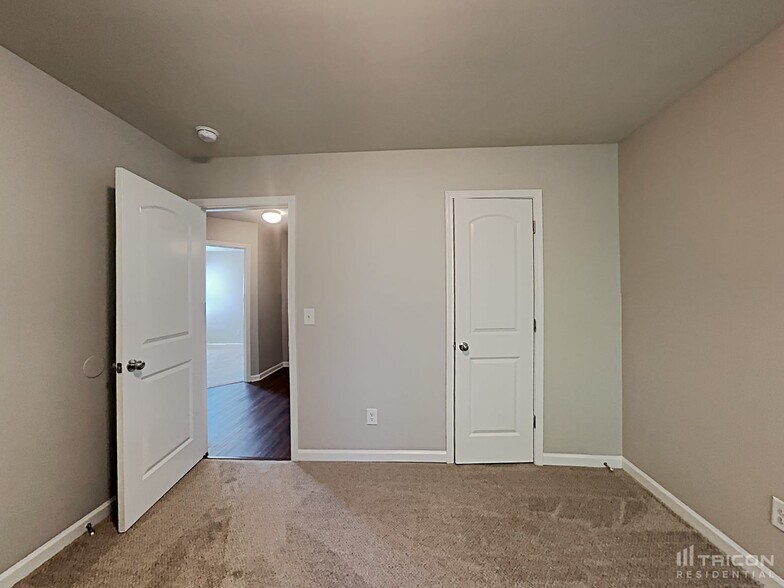 Building Photo - 24 Lila Way