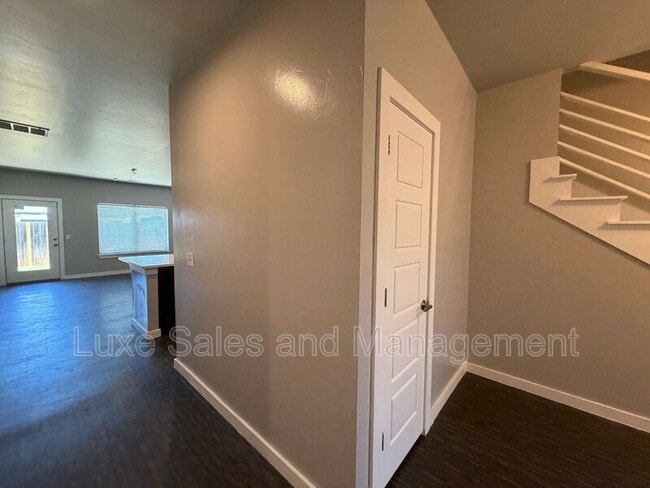 Building Photo - 613 NW 176th St