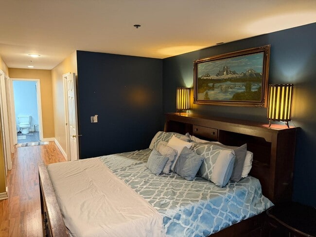 Building Photo - 44 W Broadway