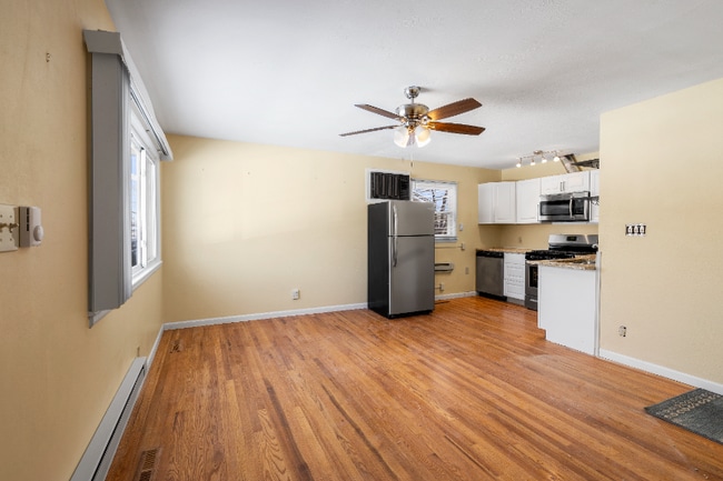 Building Photo - 227 S Prospect St