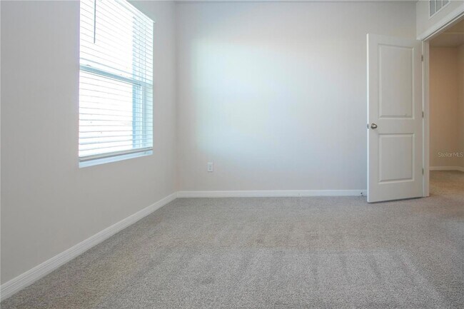 Building Photo - 3513 Hilltop Cir