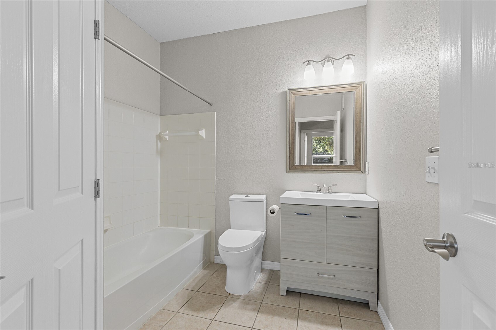 Building Photo - 1175 Lake Shadow Cir