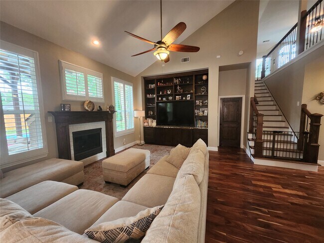 Building Photo - 14422 Light Falls Ct