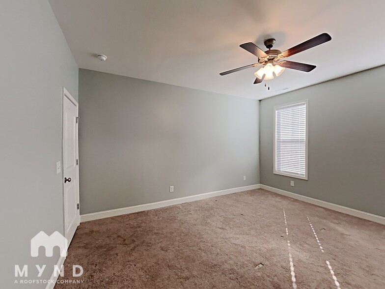 Building Photo - 54 Round Rock Cir NE