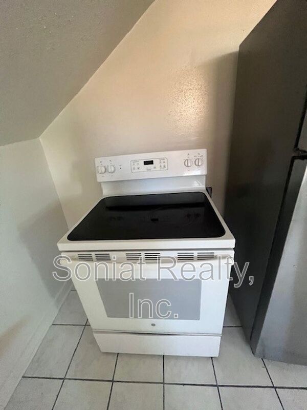 Building Photo - 2119 N Villere St