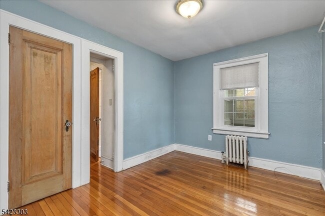 Building Photo - 81 Tooker Ave