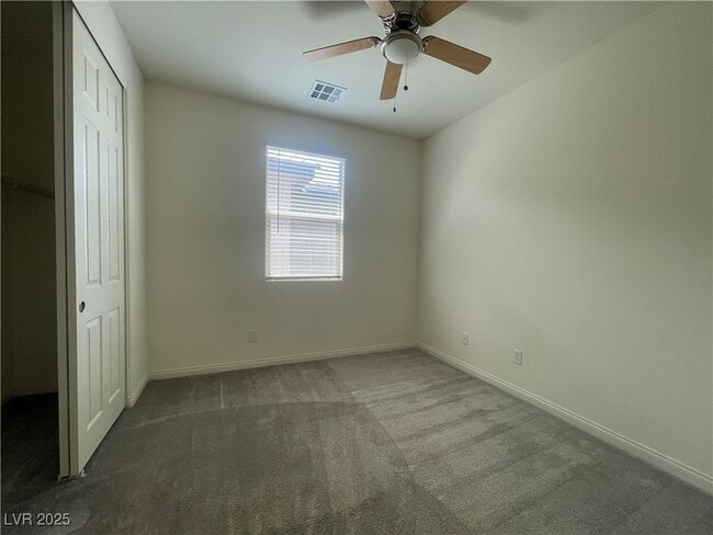 Building Photo - 492 Pear Lake St