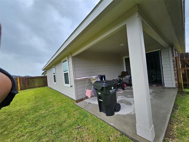 Building Photo - 7831 Murciana Dr