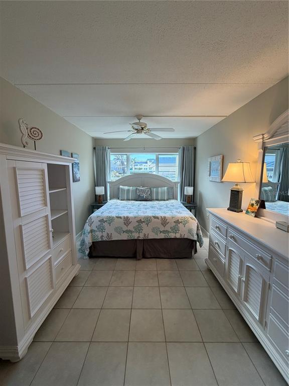 Building Photo - 3808 Gulf of Mexico Dr