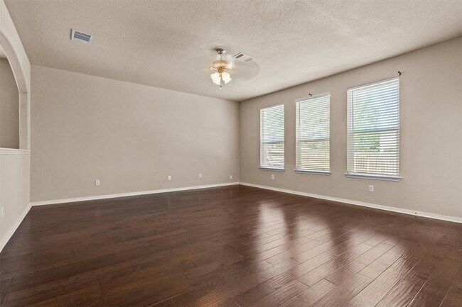 Building Photo - 197 Ferrule Dr