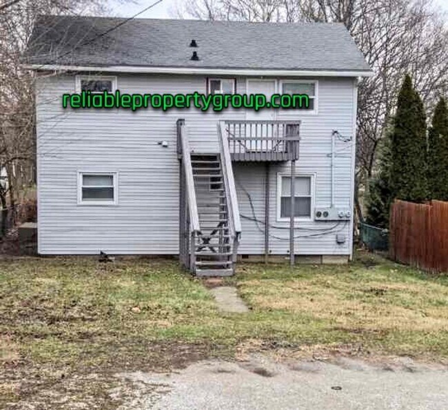 Building Photo - 534 E Bradford St