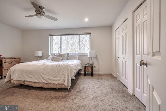 Building Photo - 28 Salthill Ct