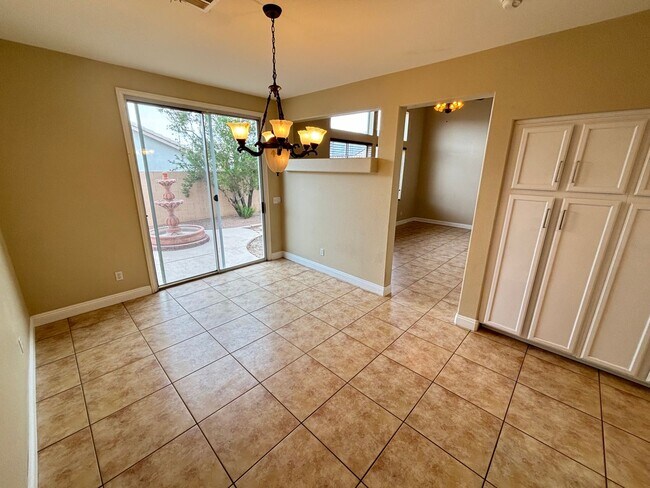 Building Photo - Modern 3Bed/3Bath Two Story Home located i...