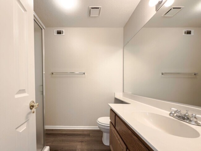 Building Photo - 4 BEDROOM / 3 CAR GARAGE MURRIETA HOME FOR...