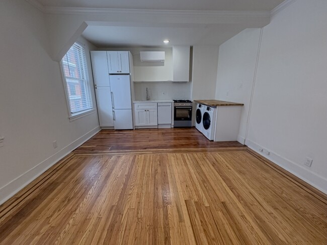 Building Photo - 1223 N Franklin St