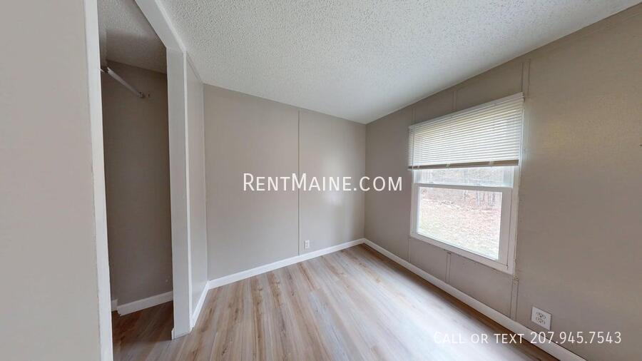 Building Photo - 25 Balsam Ln