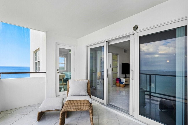 Building Photo - 1500 S Ocean Blvd